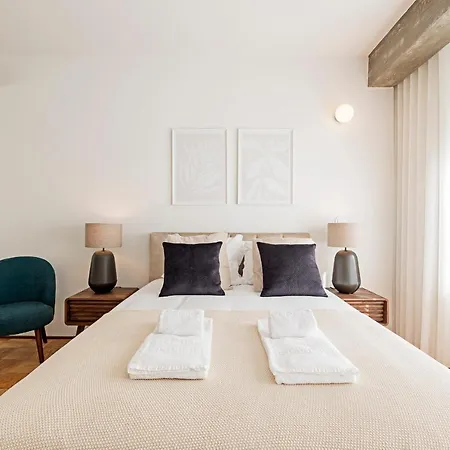 Ceuta By Lovelystay Apartment