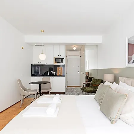 Ceuta By Lovelystay Apartment