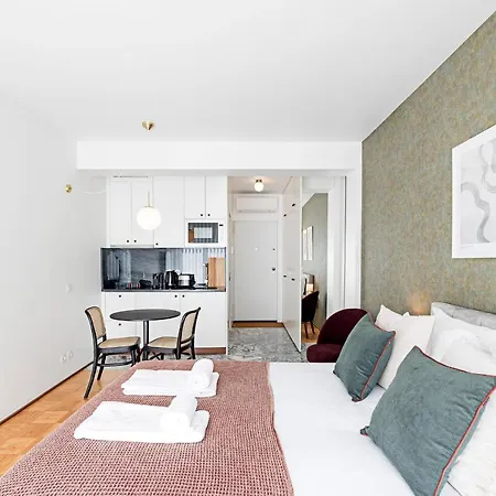 Ceuta By Lovelystay Apartment Porto