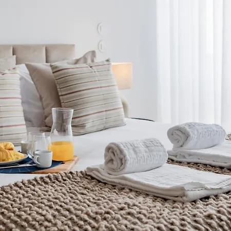 Ceuta By Lovelystay Apartment