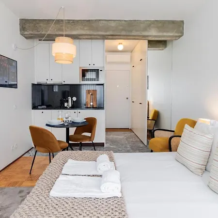 Ceuta By Lovelystay Apartment *